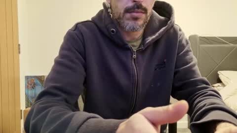 Britishozzy online show from December 19, 2025, 10:55 am