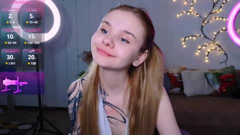 Snapshot of britney_lynch chatting on December 27, 2024, 8:39 pm Britney online show from December 27, 2024, 8:39 pm