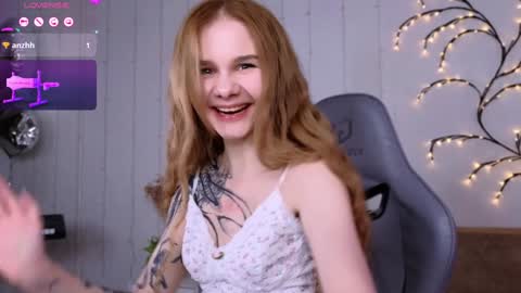 Snapshot of britney_lynch chatting on January 24, 2025, 8:43 pm Britney online show from January 24, 2025, 8:43 pm