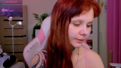 Snapshot of britney_lynch chatting on November 12, 2025, 11:03 pm Britney online show from November 12, 2025, 11:03 pm