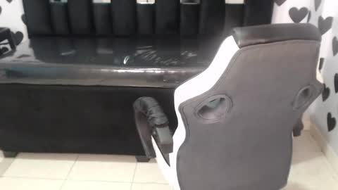 Snapshot of britney_sub chatting on January 10, 2025, 9:55 am Britney online show from January 10, 2025, 9:55 am