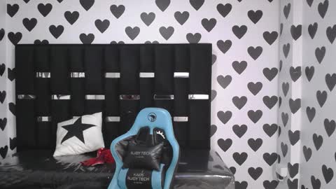 Snapshot of britney_sub chatting on March 4, 2025, 9:40 am Britney online show from March 4, 2025, 9:40 am