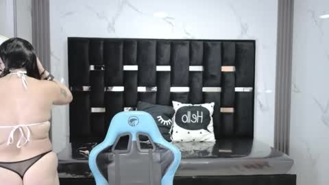 Snapshot of britney_sub chatting on September 21, 2025, 3:19 am Britney online show from September 21, 2025, 3:19 am