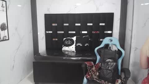 Snapshot of britney_sub chatting on September 25, 2025, 2:59 am Britney online show from September 25, 2025, 2:59 am