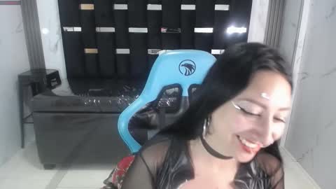 Snapshot of britney_sub chatting on October 29, 2025, 3:25 pm Britney online show from October 29, 2025, 3:25 pm