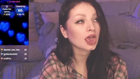 britneybarker online show from February 4, 2025, 3:22 am