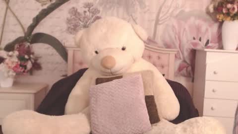 britneybarker online show from January 9, 2026, 3:09 am