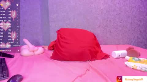 Snapshot of britneyvega chatting on March 3, 2025, 2:26 am Britney online show from March 3, 2025, 2:26 am