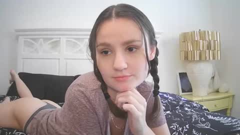 Britt    online show from February 5, 2025, 8:14 pm