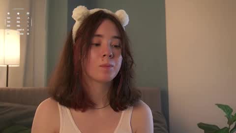 Lina online show from September 19, 2025, 11:11 am