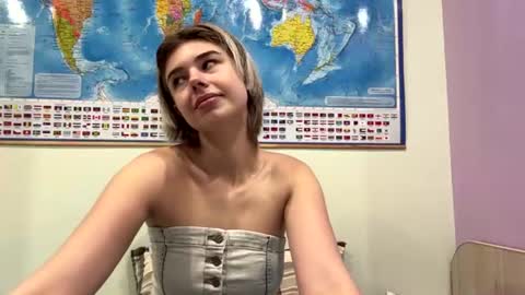 Snapshot of brittniboensch chatting on July 17, 2026, 1:18 pm Nova online show from July 17, 2026, 1:18 pm