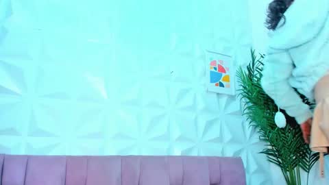 BRIYIT     online show from January 14, 2025, 2:50 am