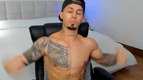 Snapshot of brody_dallas1 chatting on November 7, 2025, 9:31 am brody_dallas1 online show from November 7, 2025, 9:31 am