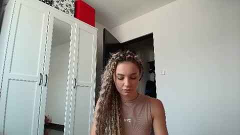 Snapshot of broklyne chatting on August 6, 2026, 9:55 am Brielle online show from August 6, 2026, 9:55 am