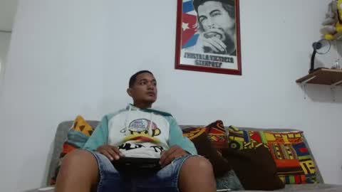 Snapshot of bronx_11in chatting on July 4, 2026, 4:29 am ADRIANO online show from July 4, 2026, 4:29 am