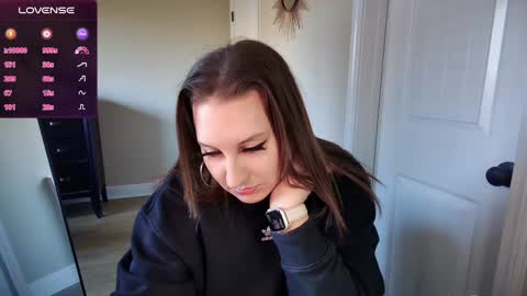 brookebee online show from December 6, 2024, 8:40 pm