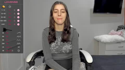 Snapshot of broosnica1 chatting on February 25, 2026, 8:35 am broosnica1 online show from February 25, 2026, 8:35 am