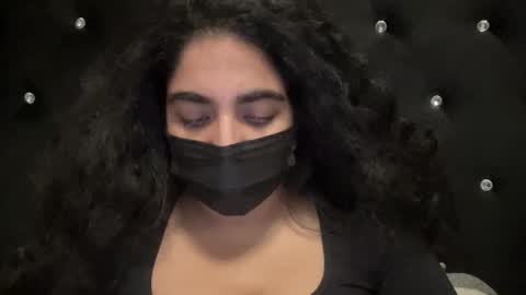 browngoddess1698 online show from January 4, 2025, 3:07 am