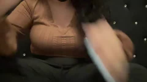 browngoddess1698 online show from January 10, 2025, 2:46 am