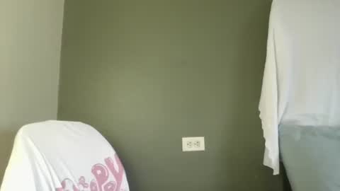 Snapshot of brownsugar0910 chatting on March 4, 2026, 4:57 pm EtherealLilac online show from March 4, 2026, 4:57 pm