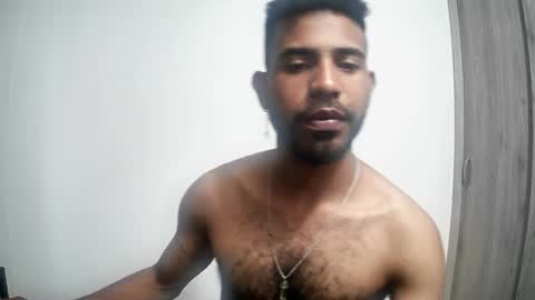 bruce_1111 online show from May 1, 2026, 10:36 pm