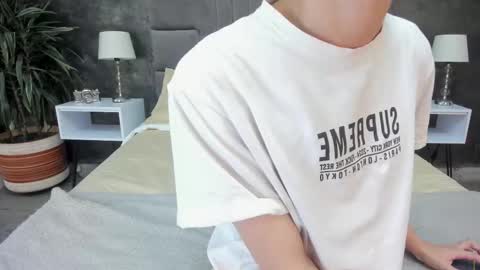 Bruce Hans online show from December 3, 2025, 11:41 am