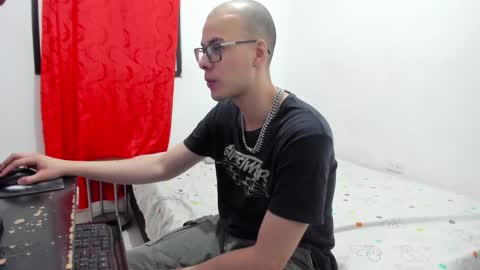 Snapshot of bruce_kane69 chatting on February 27, 2025, 8:53 pm Bruce Kane online show from February 27, 2025, 8:53 pm