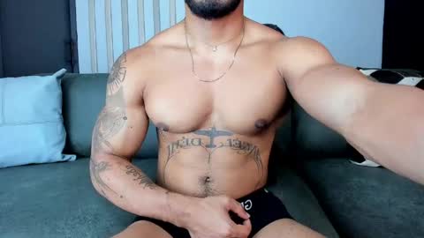 Snapshot of bruce_roldan chatting on May 20, 2026, 7:09 pm bruce roldan online show from May 20, 2026, 7:09 pm