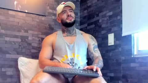 Snapshot of brucedallas chatting on May 3, 2026, 8:48 pm brucedallas online show from May 3, 2026, 8:48 pm