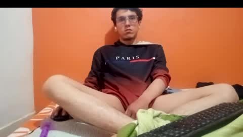 brucew37 online show from March 30, 2026, 4:24 am