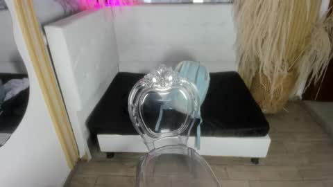 Bruja SCarlata online show from October 28, 2025, 10:41 am