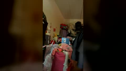 Snapshot of brujaxgrey chatting on July 28, 2026, 9:14 pm Brujaxgrey online show from July 28, 2026, 9:14 pm