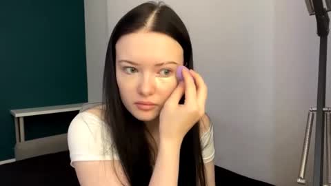 Snapshot of brunaceasor chatting on June 19, 2026, 9:24 am Luna online show from June 19, 2026, 9:24 am