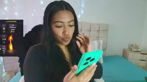 Snapshot of brunette_hot02 chatting on November 5, 2025, 7:58 pm Andrea online show from November 5, 2025, 7:58 pm