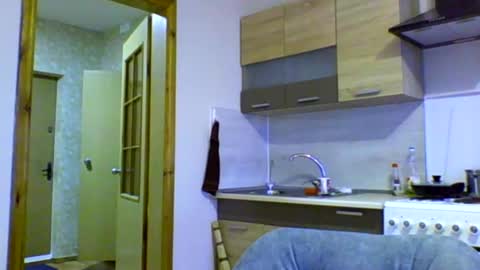 Snapshot of brunettgirl_ chatting on December 18, 2024, 6:32 am Ellis online show from December 18, 2024, 6:32 am