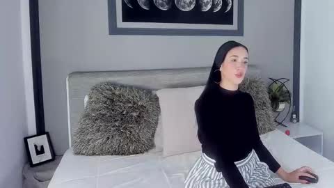 brunny_gill online show from January 5, 2026, 9:18 pm