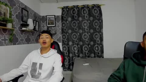 Snapshot of bruno_snow chatting on September 12, 2025, 4:01 am bruno_snow online show from September 12, 2025, 4:01 am