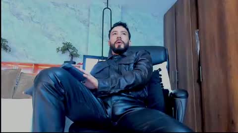 Andres Suarez online show from March 12, 2025, 4:13 pm