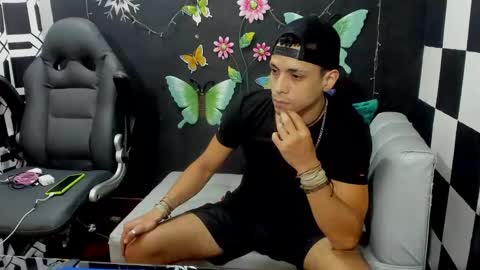 Snapshot of brunocuttie94 chatting on February 9, 2025, 7:41 pm Join my fan club here 150 tokens a month online show from February 9, 2025, 7:41 pm