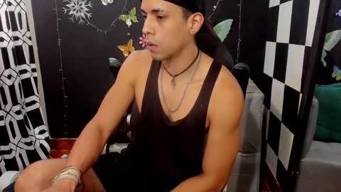 Snapshot of brunocuttie94 chatting on February 16, 2025, 6:43 pm Join my fan club here 150 tokens a month online show from February 16, 2025, 6:43 pm