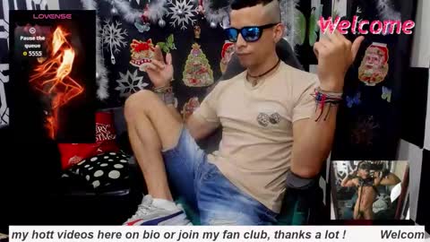 Snapshot of brunocuttie94 chatting on November 22, 2025, 6:51 pm Join my fan club here 150 tokens a month online show from November 22, 2025, 6:51 pm