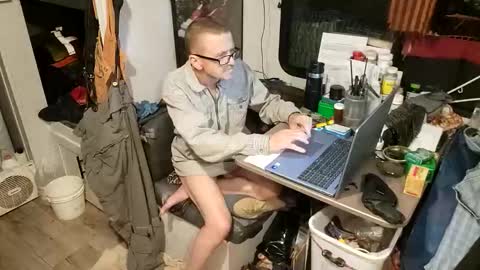 Steve... aka SkinnieDippin aka TimberTramp online show from March 17, 2026, 5:11 am