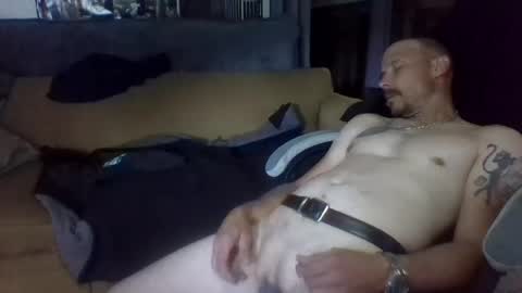 Snapshot of brutal3anddone chatting on November 19, 2025, 4:29 pm brutal3anddone online show from November 19, 2025, 4:29 pm