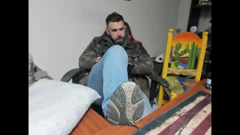 Snapshot of brutalmaster1983 chatting on February 14, 2025, 7:23 pm BRUTALMASTER1983 online show from February 14, 2025, 7:23 pm