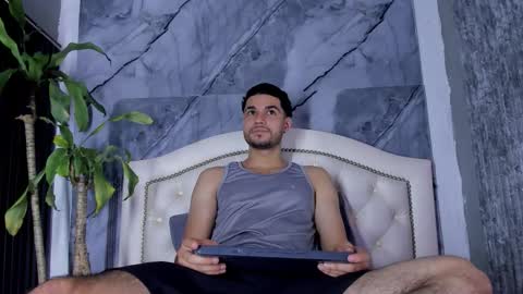 Snapshot of bry_dalton chatting on February 8, 2026, 3:43 am Bry Dalton online show from February 8, 2026, 3:43 am