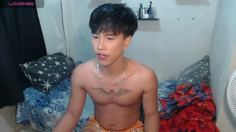 Snapshot of bryan_________ chatting on July 6, 2026, 8:11 pm BRYAN JEMY online show from July 6, 2026, 8:11 pm