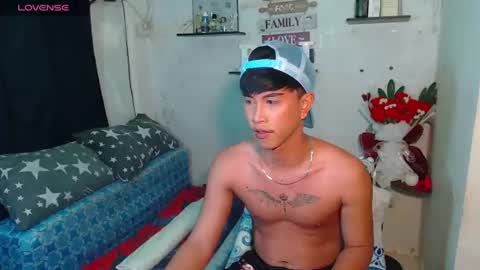 Snapshot of bryan_________ chatting on August 2, 2026, 12:42 am BRYAN JEMY online show from August 2, 2026, 12:42 am