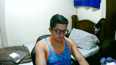 Snapshot of bryanbendy chatting on May 19, 2026, 5:58 am bryanbendy online show from May 19, 2026, 5:58 am
