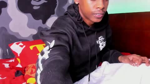 Snapshot of bryxon777 chatting on May 20, 2026, 12:11 pm BRYSON online show from May 20, 2026, 12:11 pm
