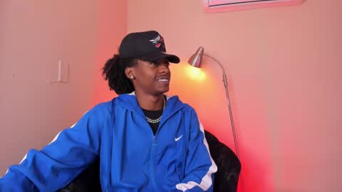 Bryxon  online show from February 25, 2025, 2:00 pm